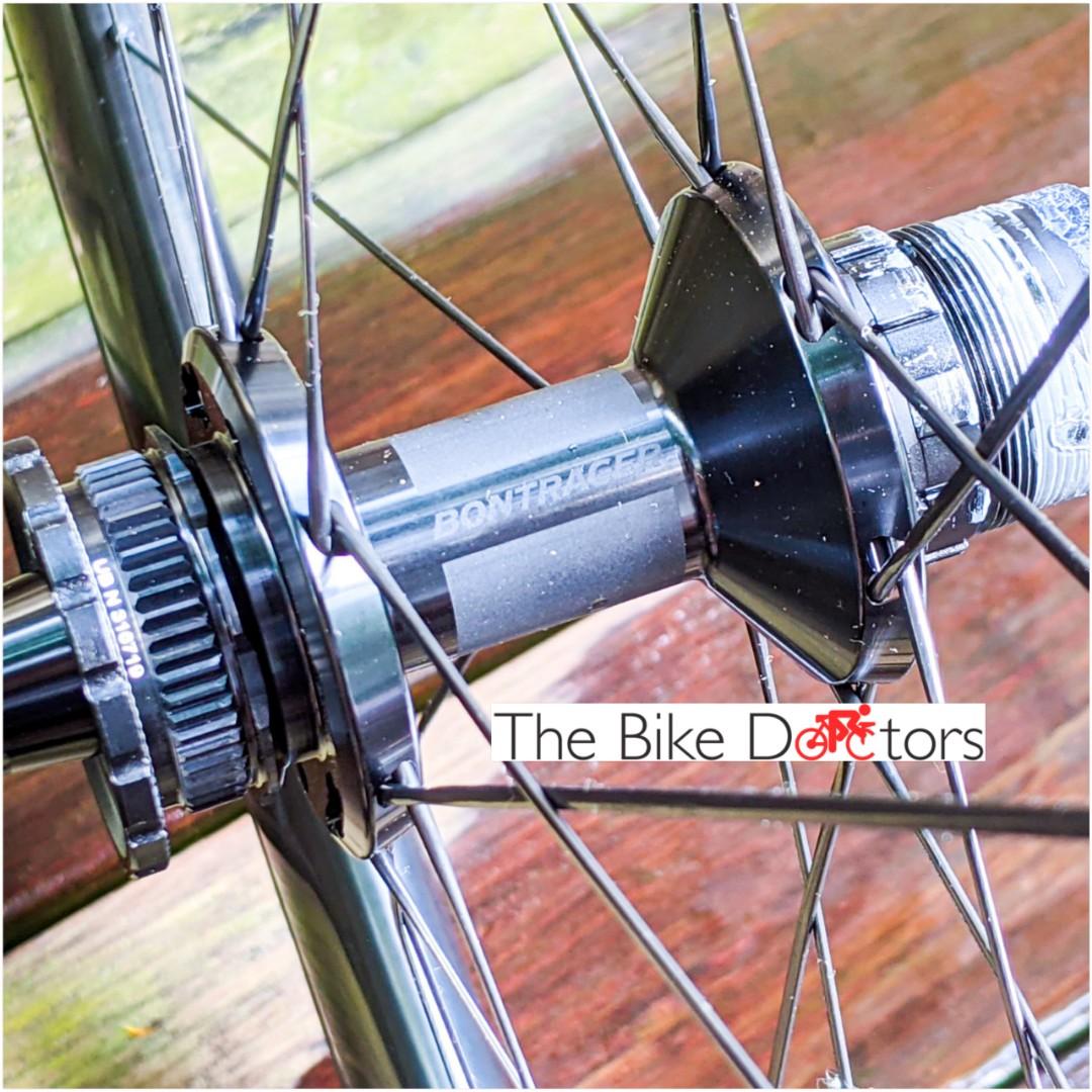 Bontrager Aeolus RSL 37 TLR Disc Road Wheelset Sports Equipment