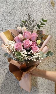 (Category: ) located in . Submitted by futureflorist.sg (Listing ID 1086343019, Image 1). Description: .
