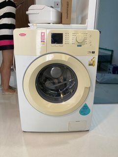 (Category: ) located in . Submitted by looneytea (Listing ID 1086379122, Image 1). Description: .