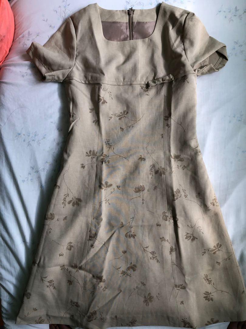 Brown Floral Dress (Category: Dresses) located in Cabagan. Submitted by eadanc (Listing ID 1086377920, Image 1). Description: .