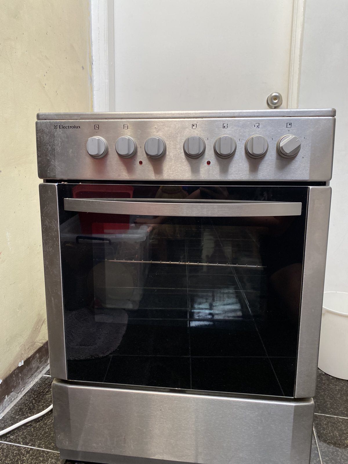 Electrolux Electric Stove with Electric Oven, TV & Home Appliances