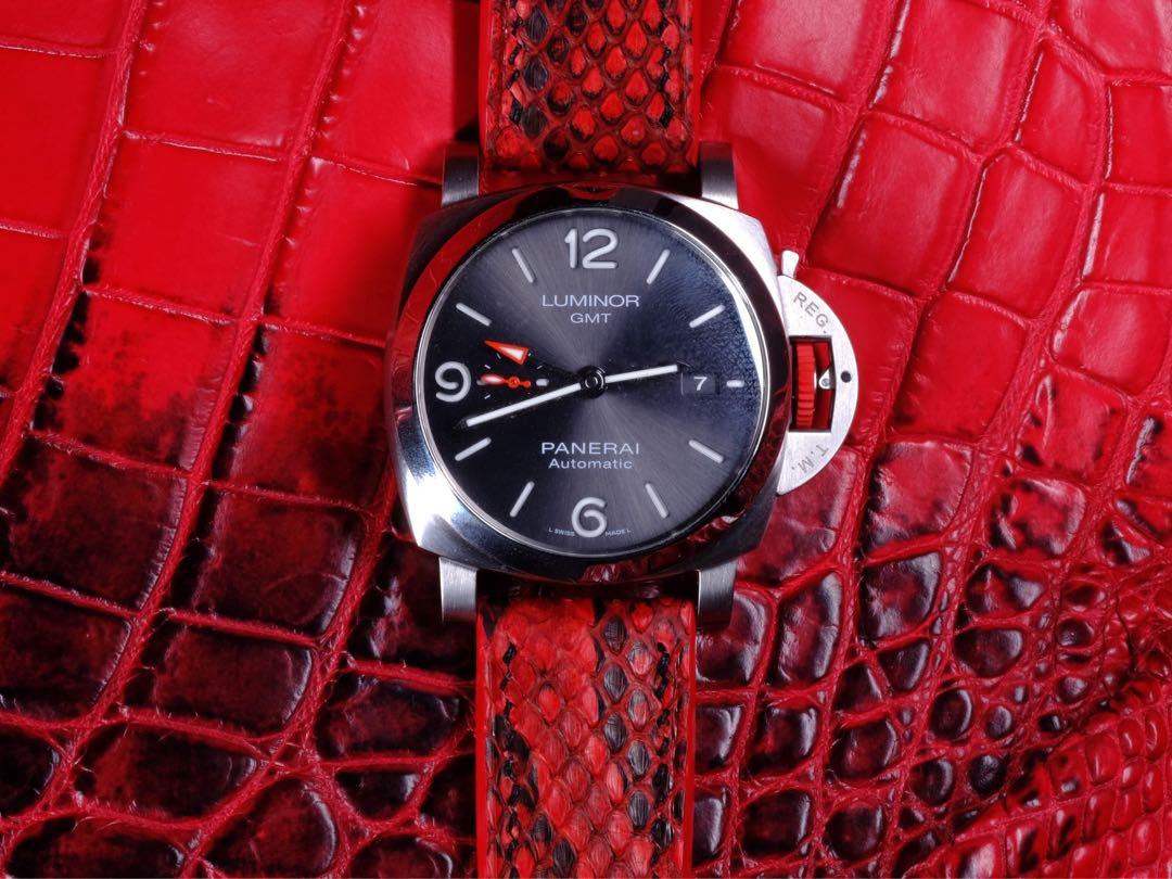 panerai red strap