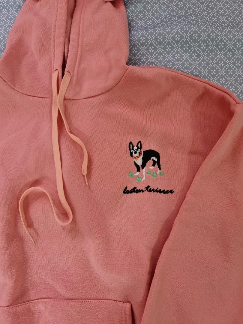 Hooded jacket (Category: Coats, Jackets and Outerwear) located in Muntinlupa City. Submitted by bmaxee (Listing ID 1086353451, Image 2). Description: used.