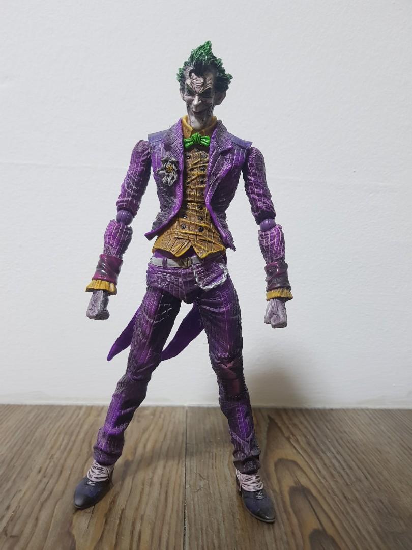 Joker figure (Square Enix Play Arts Kai Batman Arkham City