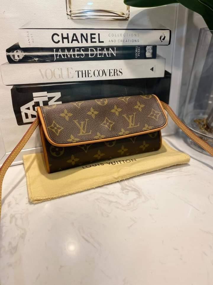 LV Twin Pochette PM in Monogram (Category: Luxury Bags & Wallets) located in Manila. Submitted by bagislifeshop (Listing ID 1086310912, Image 3). Description: 9/10 condition.