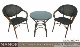 MANOR coffee table with 2 chairs