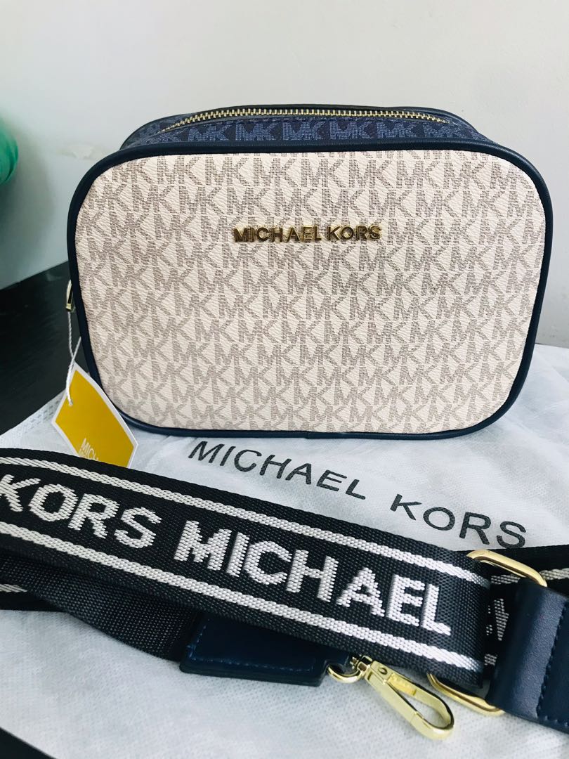 Michael Kors Sling Bag, Women's Fashion, Bags & Wallets, Shoulder Bags ...