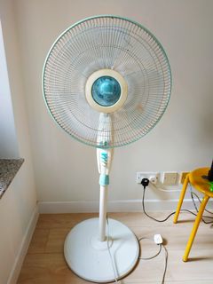 （分類：）位於 。 由 leew318 提交（商品編號 1086388993，圖片 1）。簡介： 。