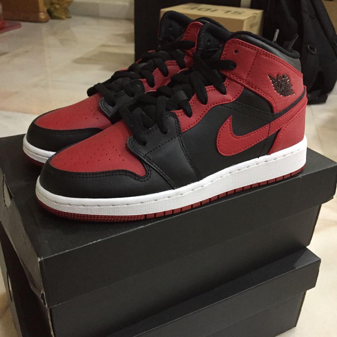 Nike Air Jordan 1 Banned Mid (GS), Women's Fashion, Shoes on Carousell