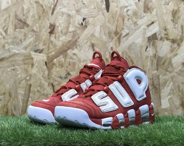 Nike uptempo supreme deals on feet
