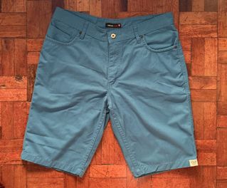(Category: ) located in . Submitted by sharkshop2021 (Listing ID 1086397381, Image 1). Description: .