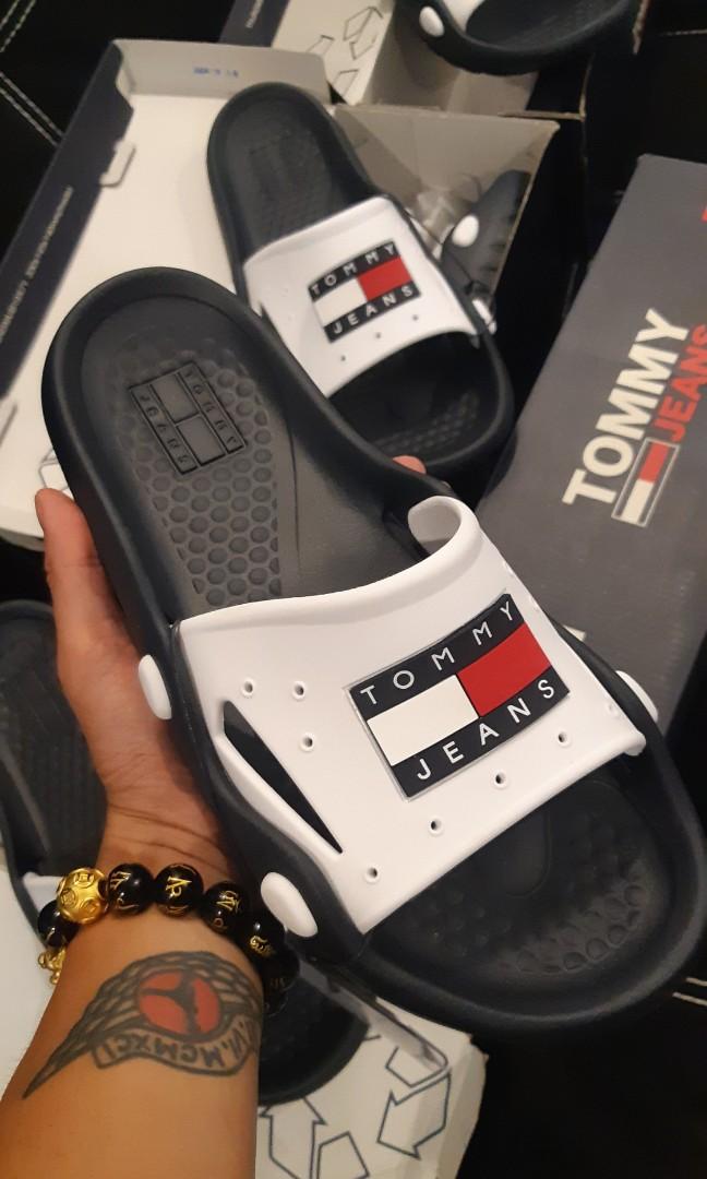 Tommy hilfiger Heritage slides sz8 10 only