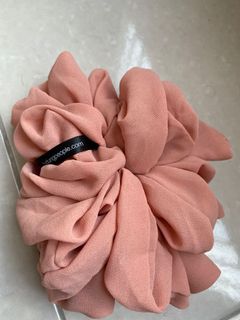 (Category: ) located in . Submitted by prelovedbykami (Listing ID 1086334342, Image 1). Description: .