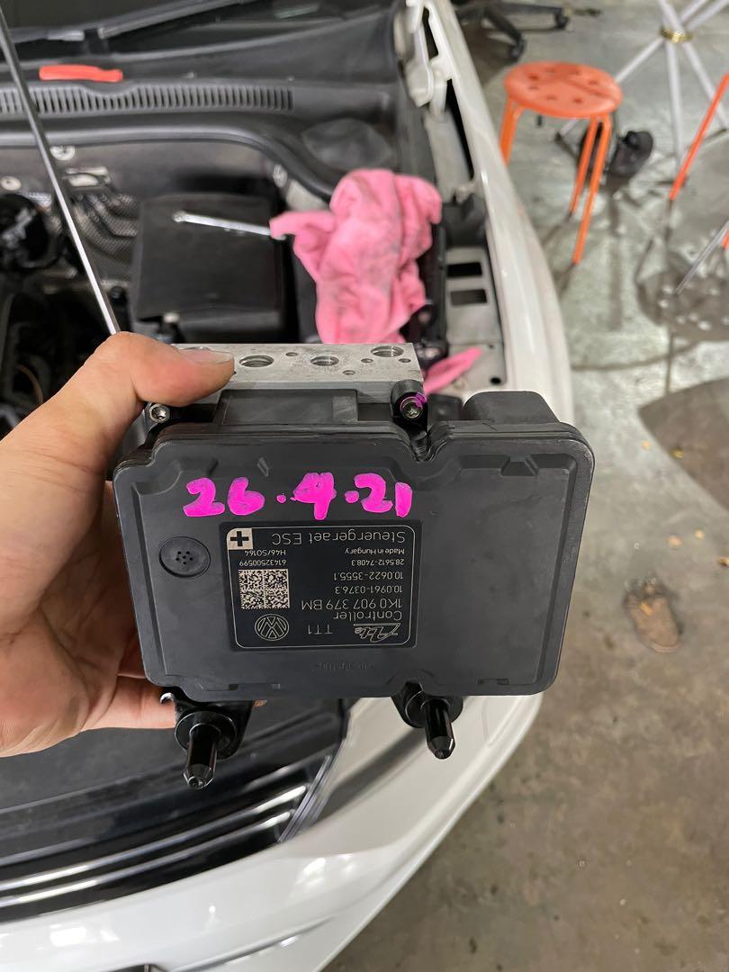 Vw beetle abs pump module repair & installation & brake oil & 6 months