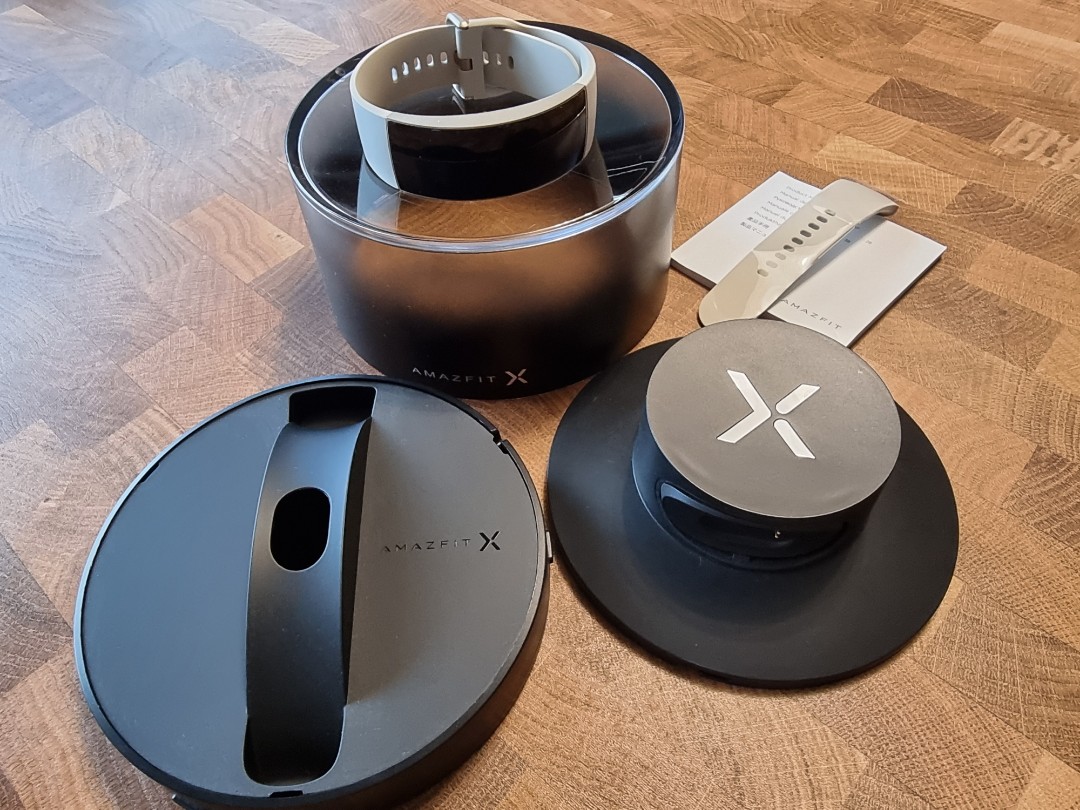 1 week old Amazfit X New Moon Gold Mobile Phones Gadgets