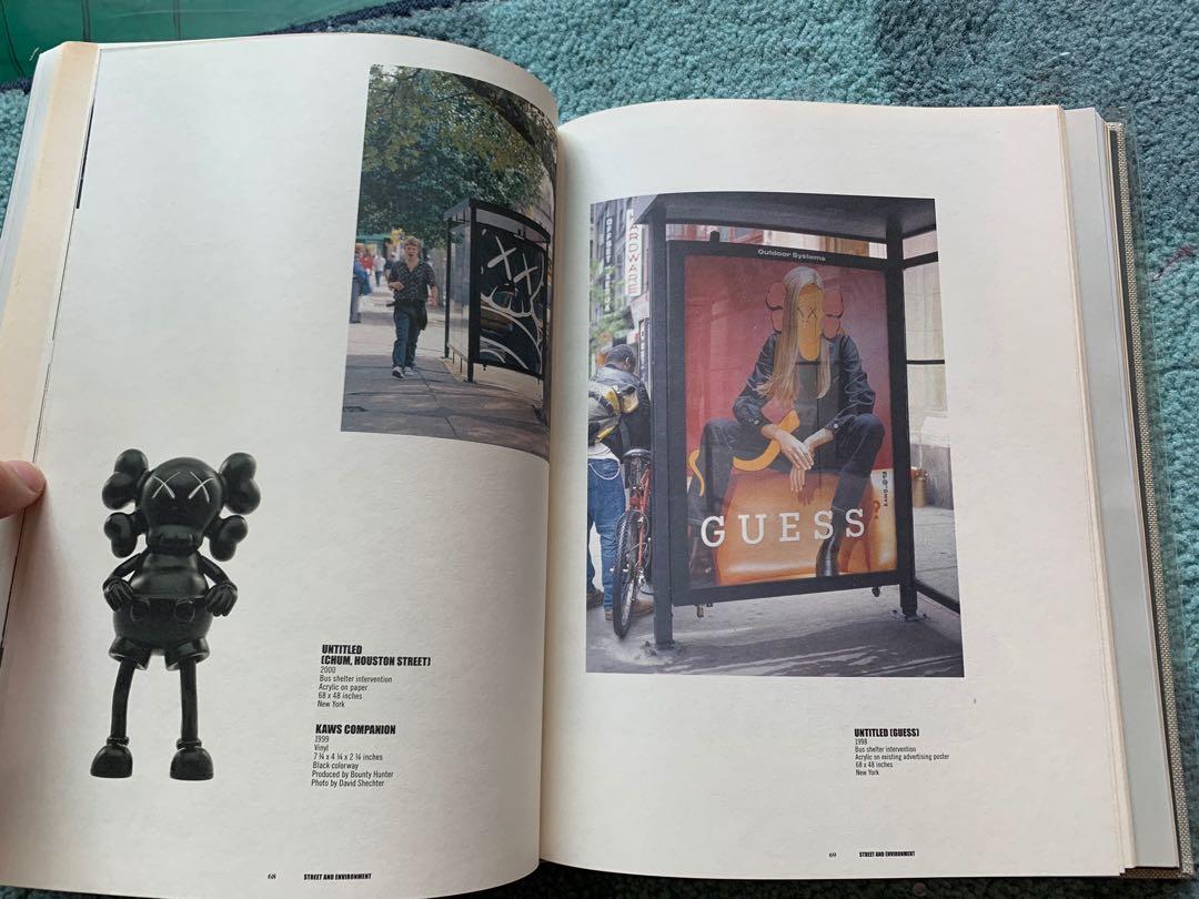 Kaws Exposed カウズ 貴重本 エキスポーズ フィギュア 作品集