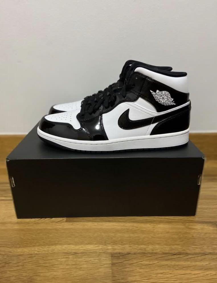 nike jordan mid carbon