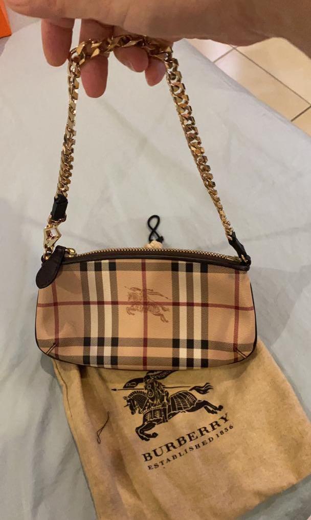 Burberry Sling Bag, Women's Fashion, Bags & Wallets, Tote Bags on Carousell