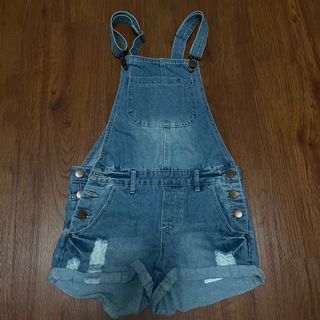 (Category: ) located in . Submitted by ilovebbt (Listing ID 1086587184, Image 1). Description: .