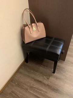(Category: ) located in . Submitted by mini.lini (Listing ID 1086595548, Image 1). Description: .