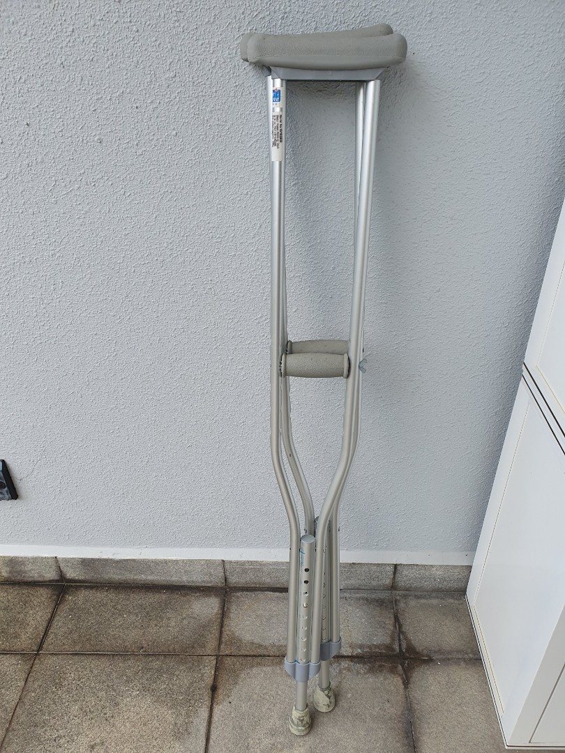 crutches, Health & Nutrition, Assistive & Rehabilatory Aids