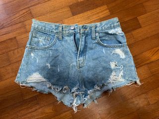 (Category: ) located in . Submitted by hannahtay (Listing ID 1086613079, Image 1). Description: .