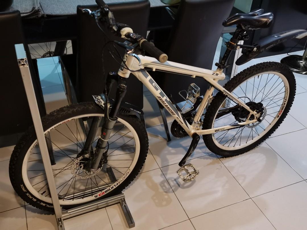 Gt avalanche hotsell 2.0 white