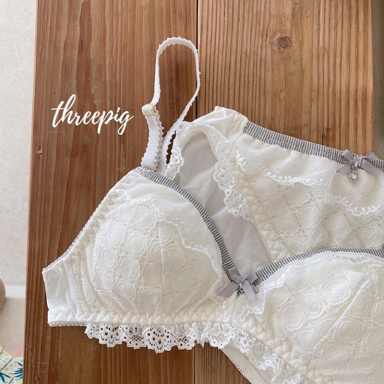 Dainty panties top