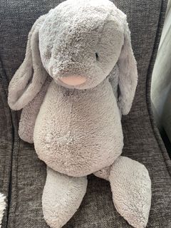 (Category: ) located in . Submitted by phoebe81 (Listing ID 1086509959, Image 1). Description: .