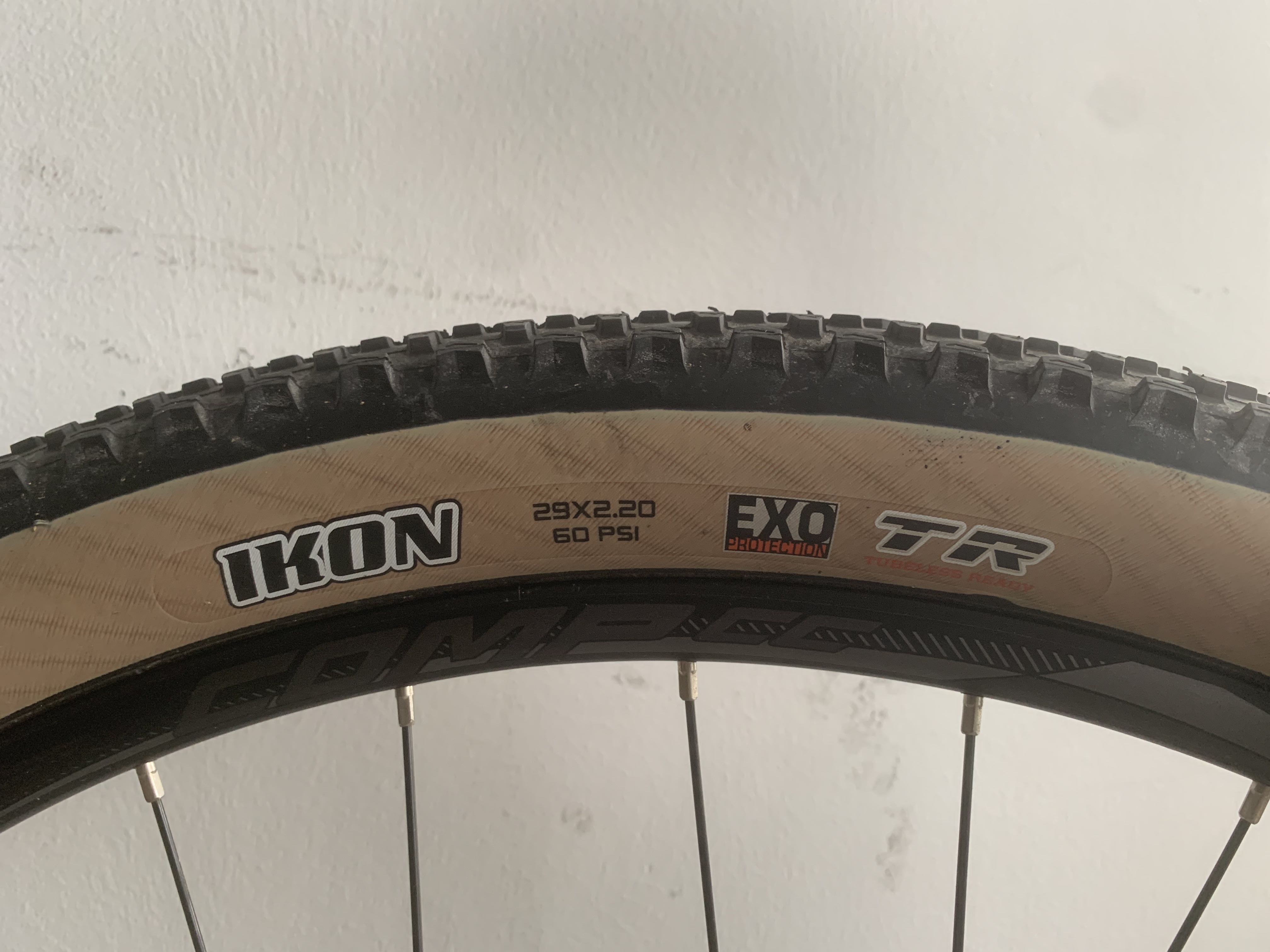 Maxxis Ikon Gumwall Tires