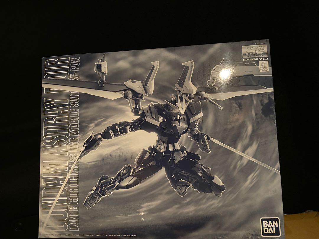 Mg 1 100 Gundam Astray Noir Hobbies Toys Toys Games On Carousell