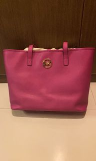（分類：）位於 。 由 chingloe 提交（商品編號 1086679228，圖片 1）。簡介： 。