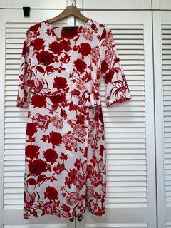 🌹New Dorothy Perkins red flowers dress sizeM FREE MAIL 💌📮Uk 10