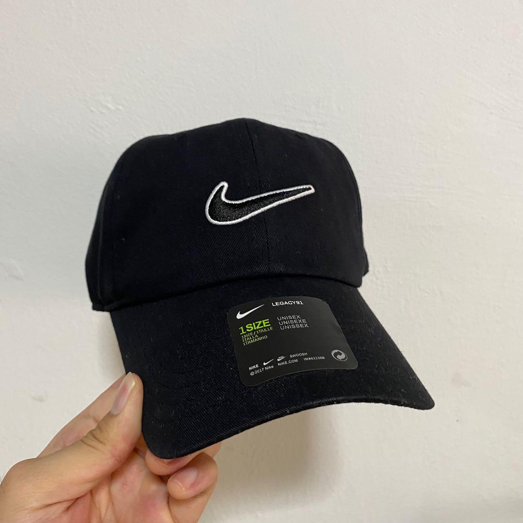 nike peak caps