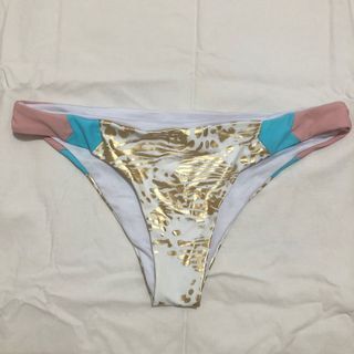 (Category: ) located in . Submitted by malynnn (Listing ID 1086685399, Image 1). Description: .