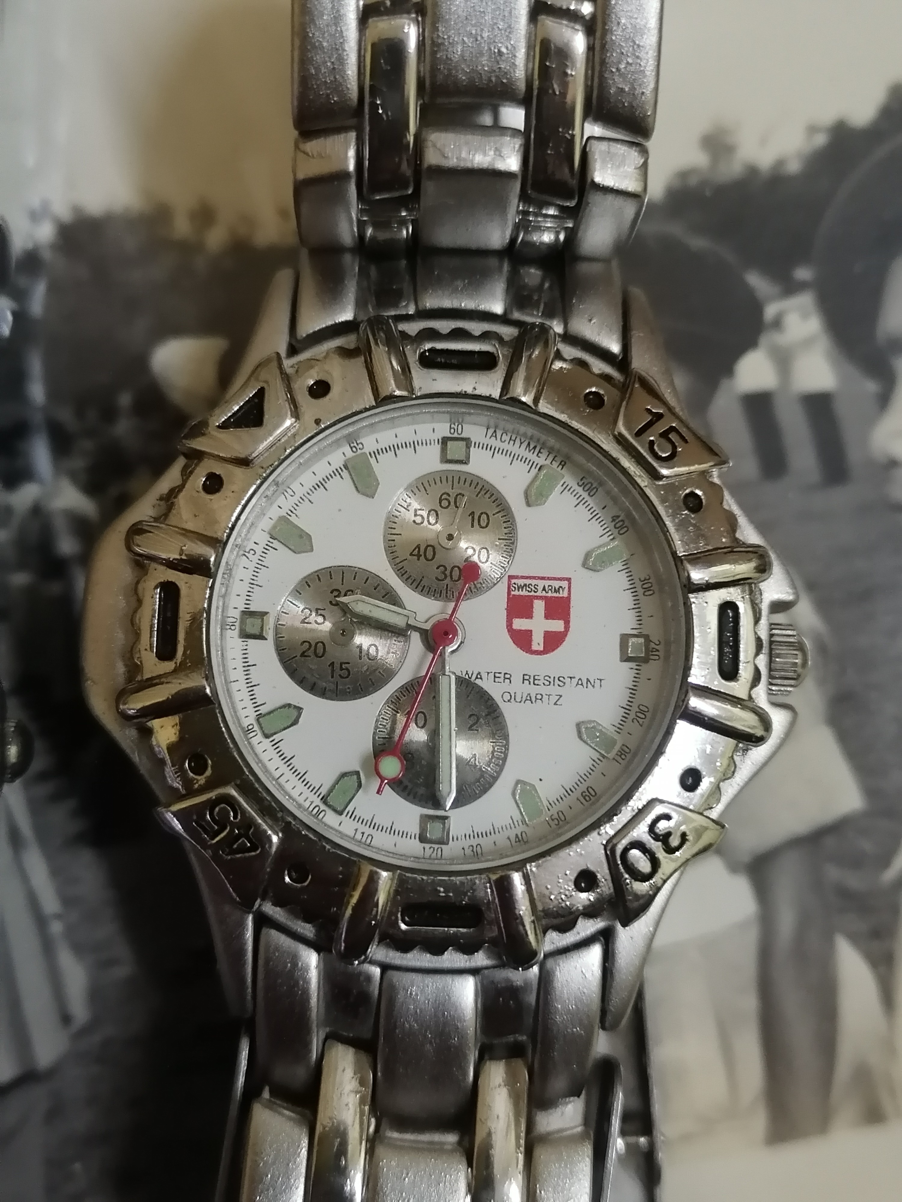 Swiss shop army quartz