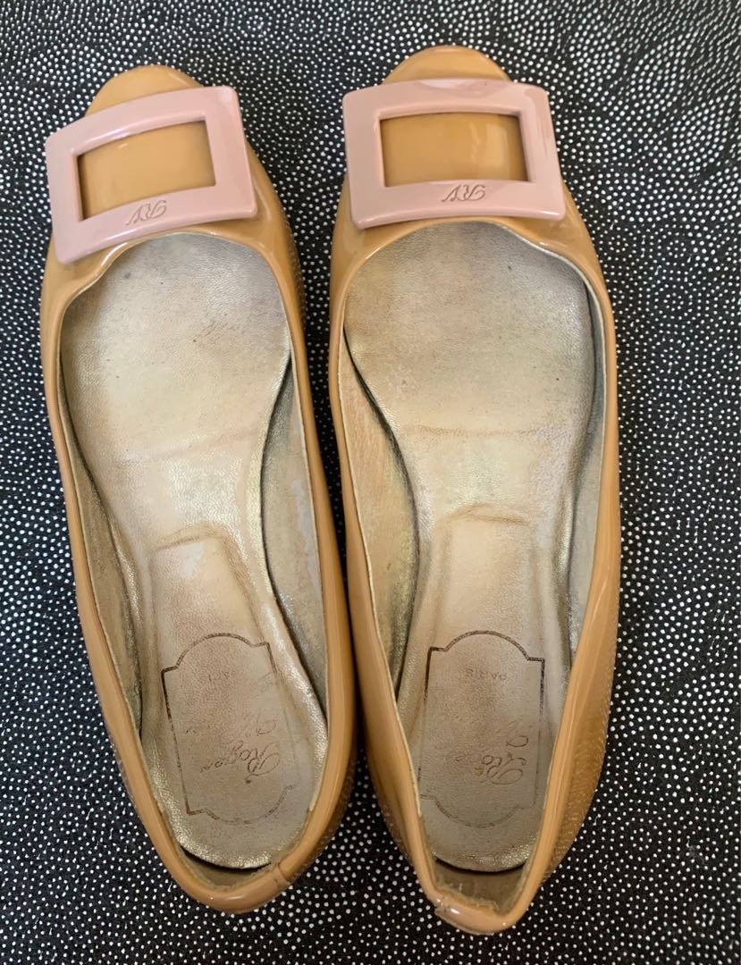 RV NUDES, Women's Fashion, Footwear, Flats & Sandals on Carousell