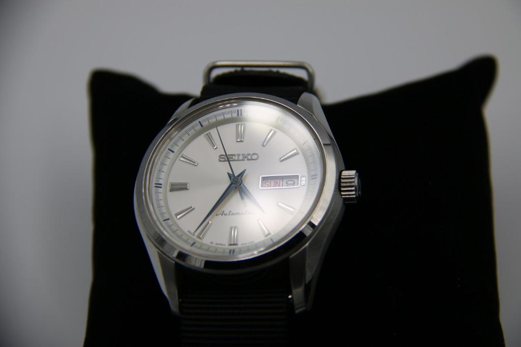 Seiko Presage white dial blue hands SRP527J, Men's Fashion, Watches &  Accessories, Watches on Carousell