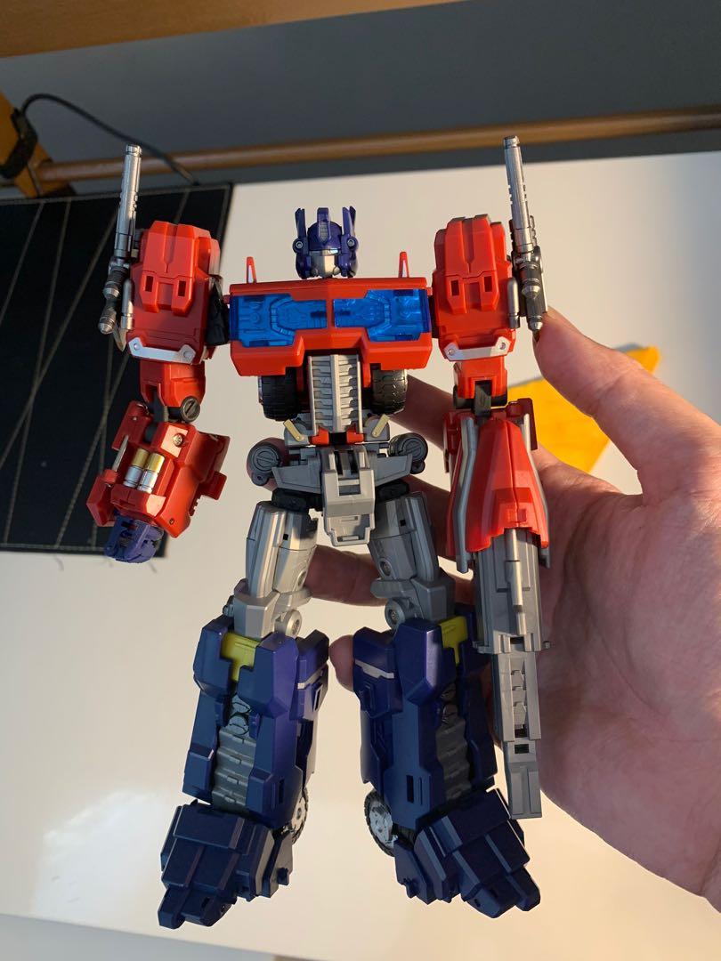 Lt03 striker prime online