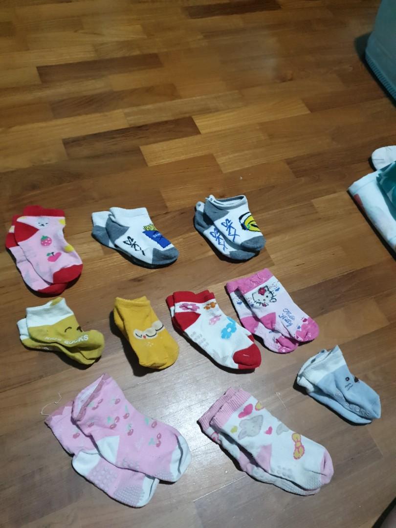 toddler socks with grip, Babies & Kids, Babies & Kids Fashion on Carousell