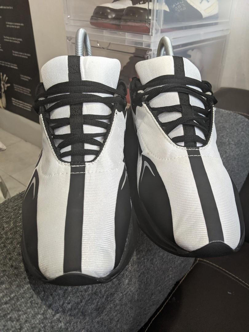 Adidas yeezy hot sale shark uk