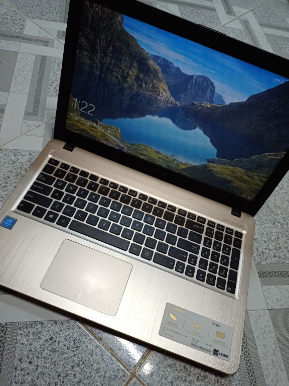 Asus on sale vivobook x540m