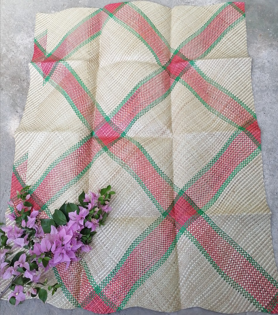BEACH MAT /PICNIC MAT BANIG, Furniture & Home Living, Outdoor Furniture