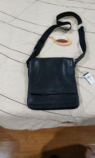 Brandnew Kenneth Cole Leather Sling Bag with Tags