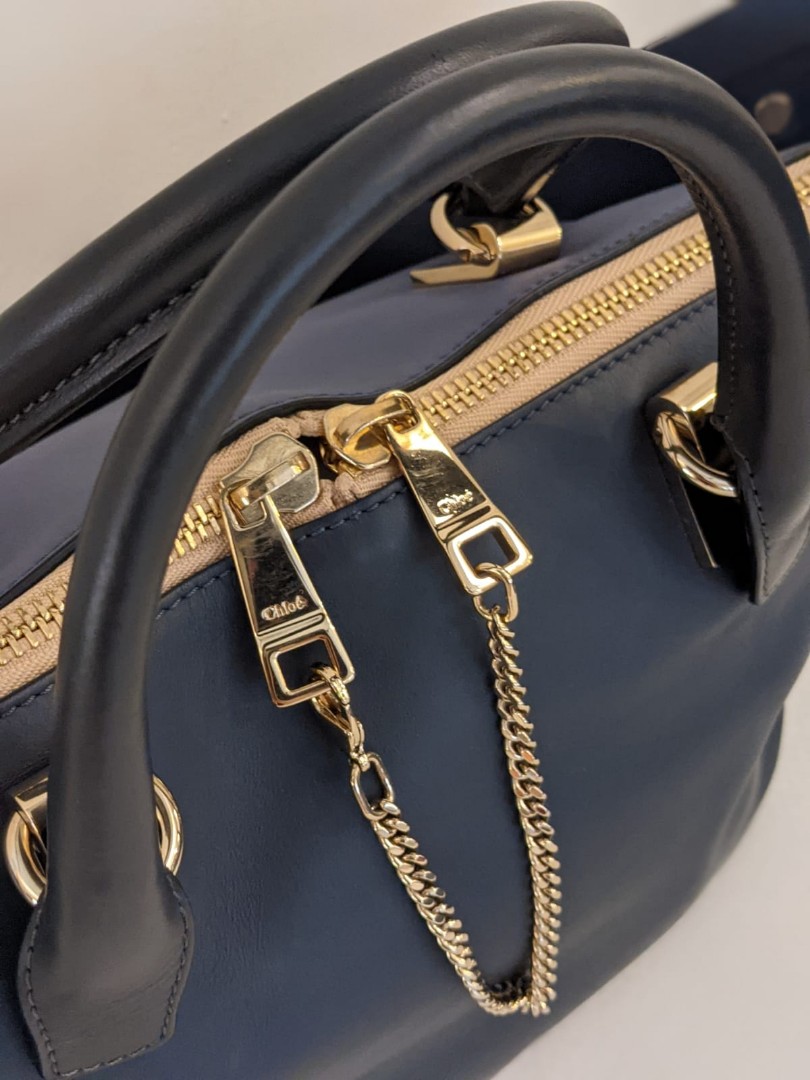 Chloe Baylee Medium Shoulder Bag Women s Fashion Bags Wallets Shoulder Bags on Carousell
