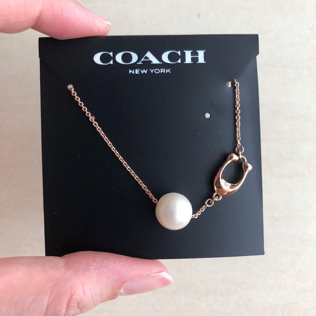 Coach Sculpted Signature Pearl Necklace 