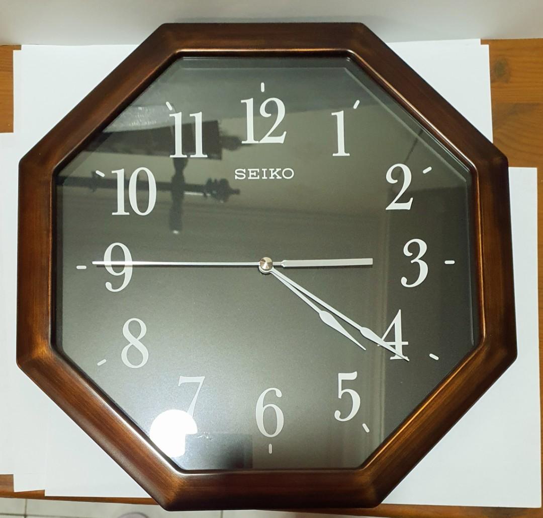 Seiko Japan wall clock, Furniture & Home Living, Home Decor, Clocks on  Carousell