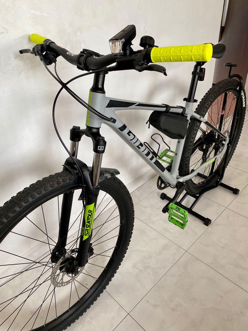 Giant talon medium frame size clearance