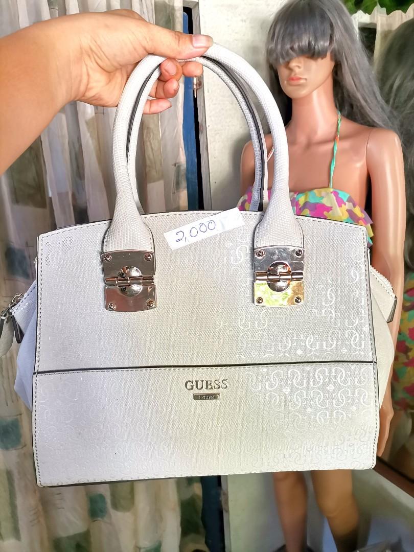 materiale eksplicit Alert GUESS HANDBAG (Made in Indonesia), Luxury, Bags & Wallets on Carousell