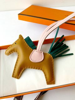 （分類：）位於 。 由 fatchu_selling 提交（商品編號 1091402439，圖片 1）。簡介： 。